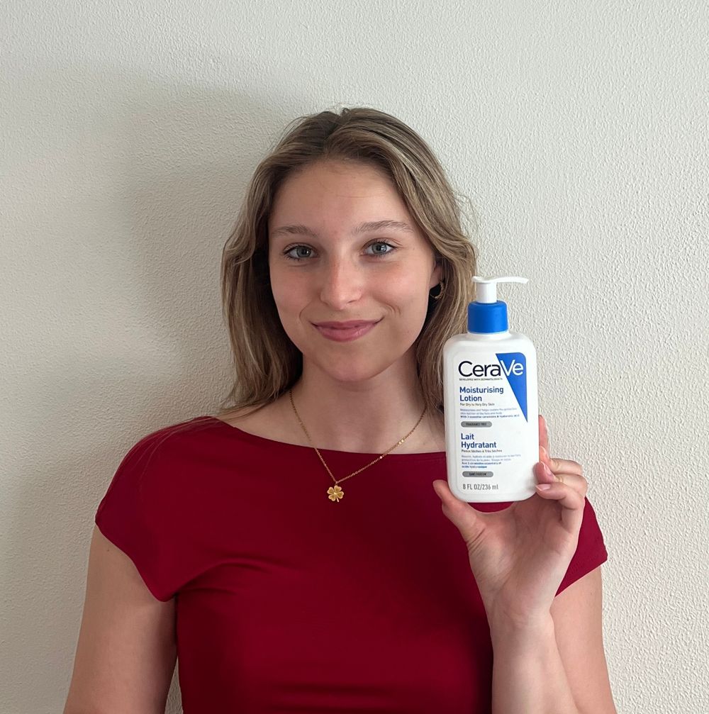 Bodylotion in de hand